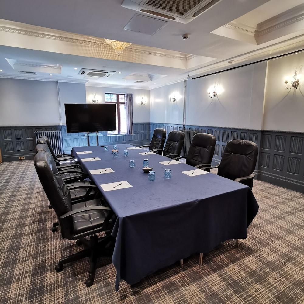 Hotel Stanhill Court Hotel, A Member Of Radisson Individuals